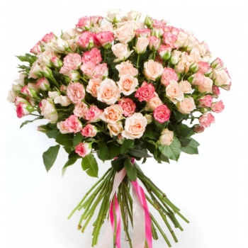 Букет MIX из 35 розовых и кремовых кустовых роз